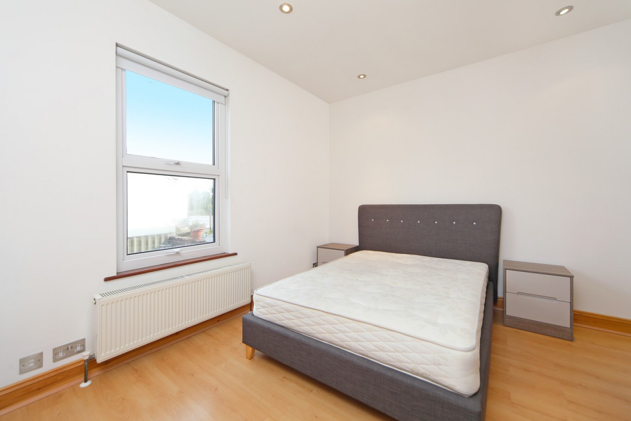 Images for High Road, Ilford, Essex EAID:6a0eb5e1f7ec2ab39e5f31507930d009 BID:1