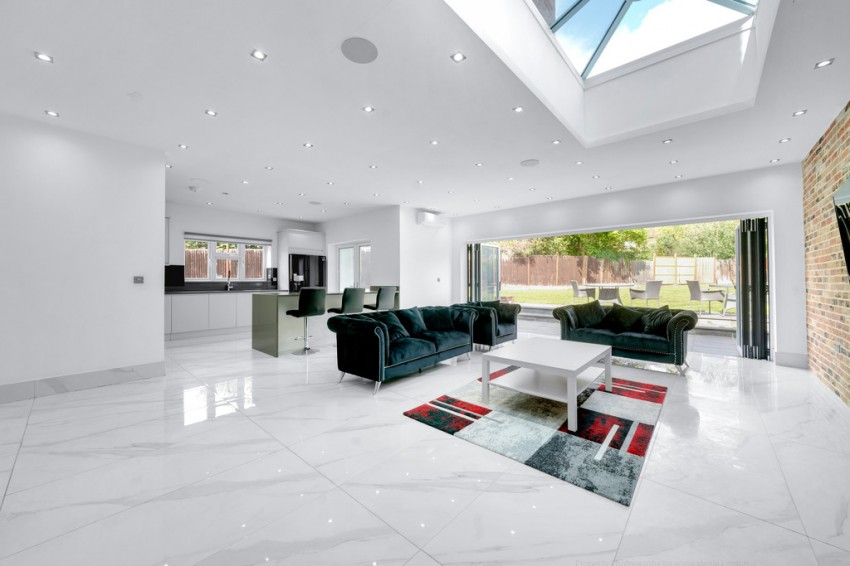 Images for Saddlescombe Way, London