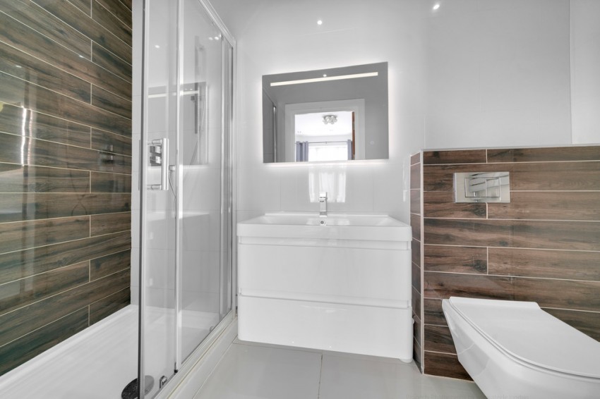 Images for Saddlescombe Way, London