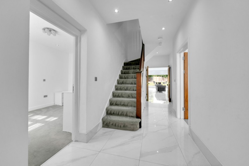 Images for Saddlescombe Way, London