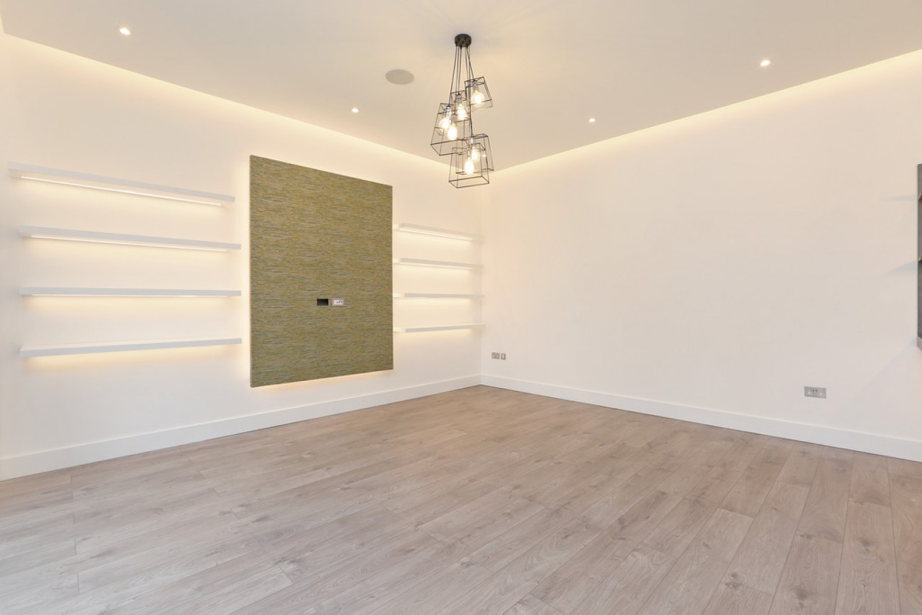 Images for Karam Court, Commercial Road, Whitechapel, London EAID:6a0eb5e1f7ec2ab39e5f31507930d009 BID:1