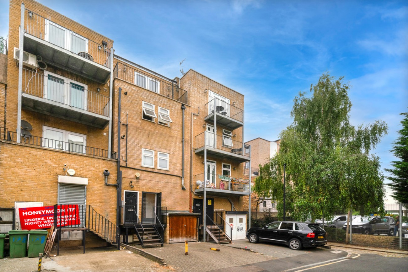 Images for Barnett Street, Whitechapel, London EAID:6a0eb5e1f7ec2ab39e5f31507930d009 BID:1