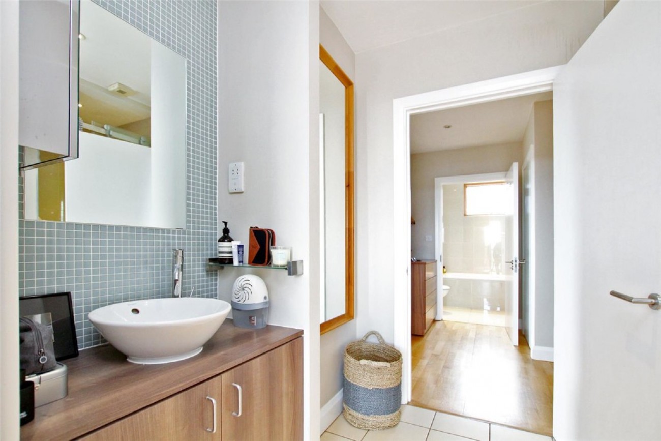 Images for Three Mill Lane, London EAID:6a0eb5e1f7ec2ab39e5f31507930d009 BID:1