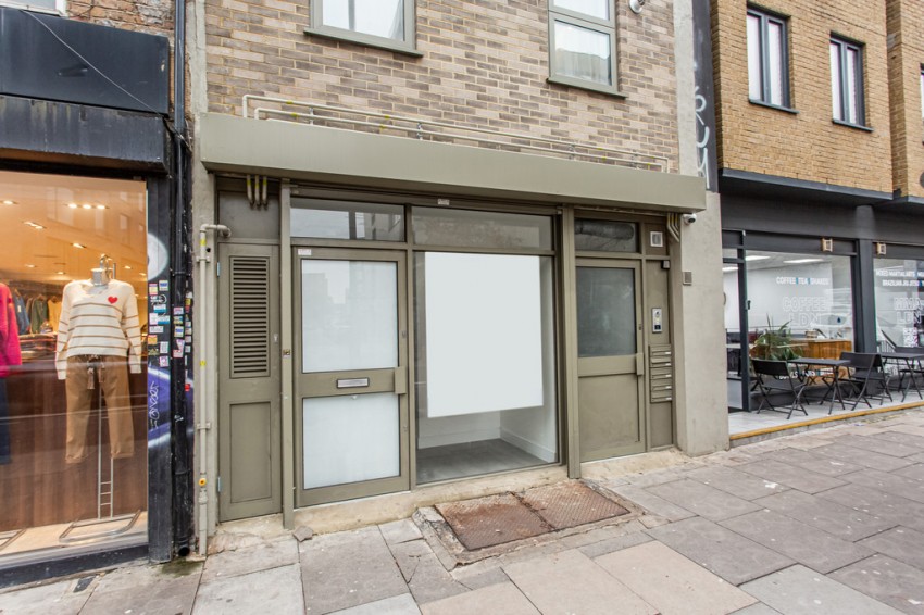 Images for 92 Commercial Road