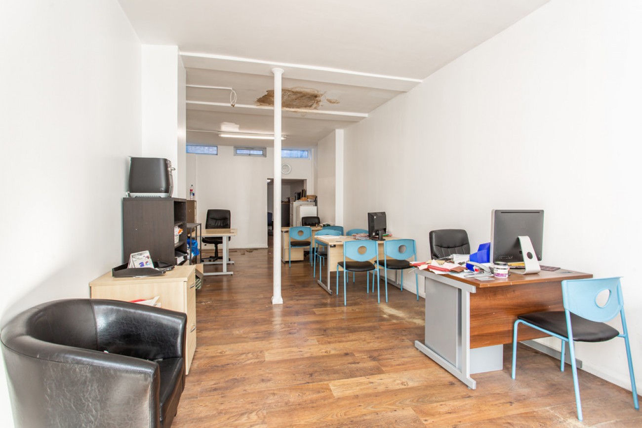 Images for Commercial Road, London EAID:6a0eb5e1f7ec2ab39e5f31507930d009 BID:1