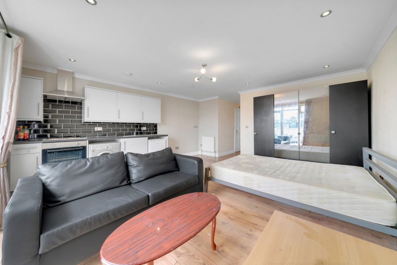 Images for Barnett Street, London EAID:6a0eb5e1f7ec2ab39e5f31507930d009 BID:1