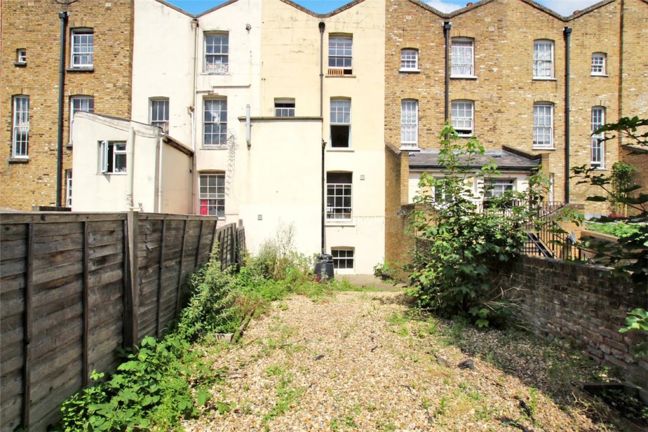 Images for Commercial Road, London EAID:6a0eb5e1f7ec2ab39e5f31507930d009 BID:2