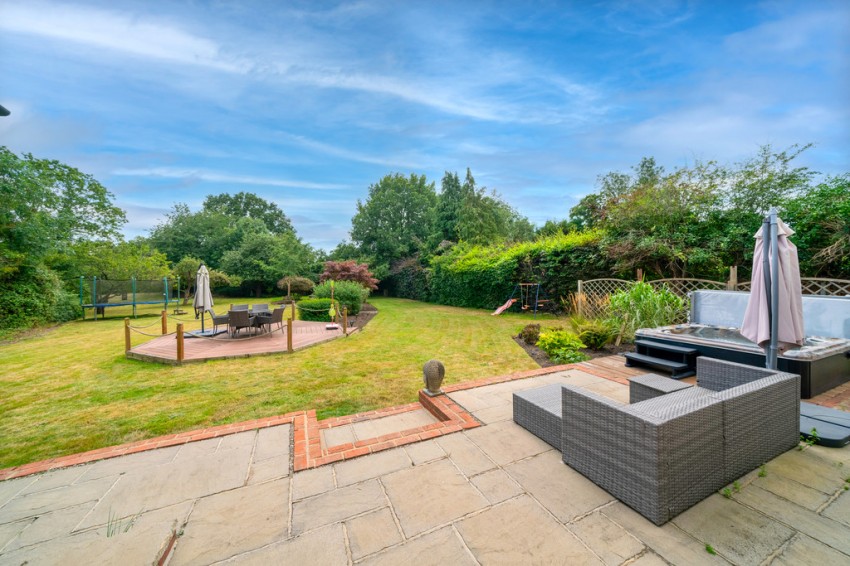 Images for Mount Road, Fiddlers Hamlet, Epping, CM16