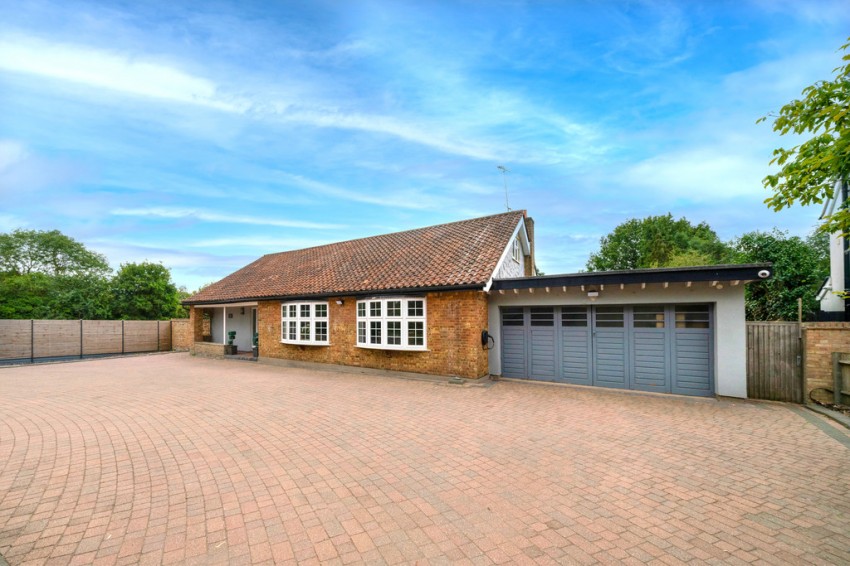 Images for Mount Road, Fiddlers Hamlet, Epping, CM16