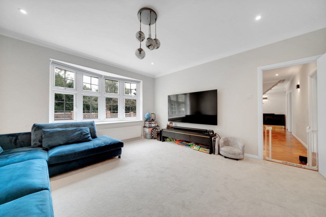 Images for Mount Road, Fiddlers Hamlet, Epping, CM16 EAID:6a0eb5e1f7ec2ab39e5f31507930d009 BID:2