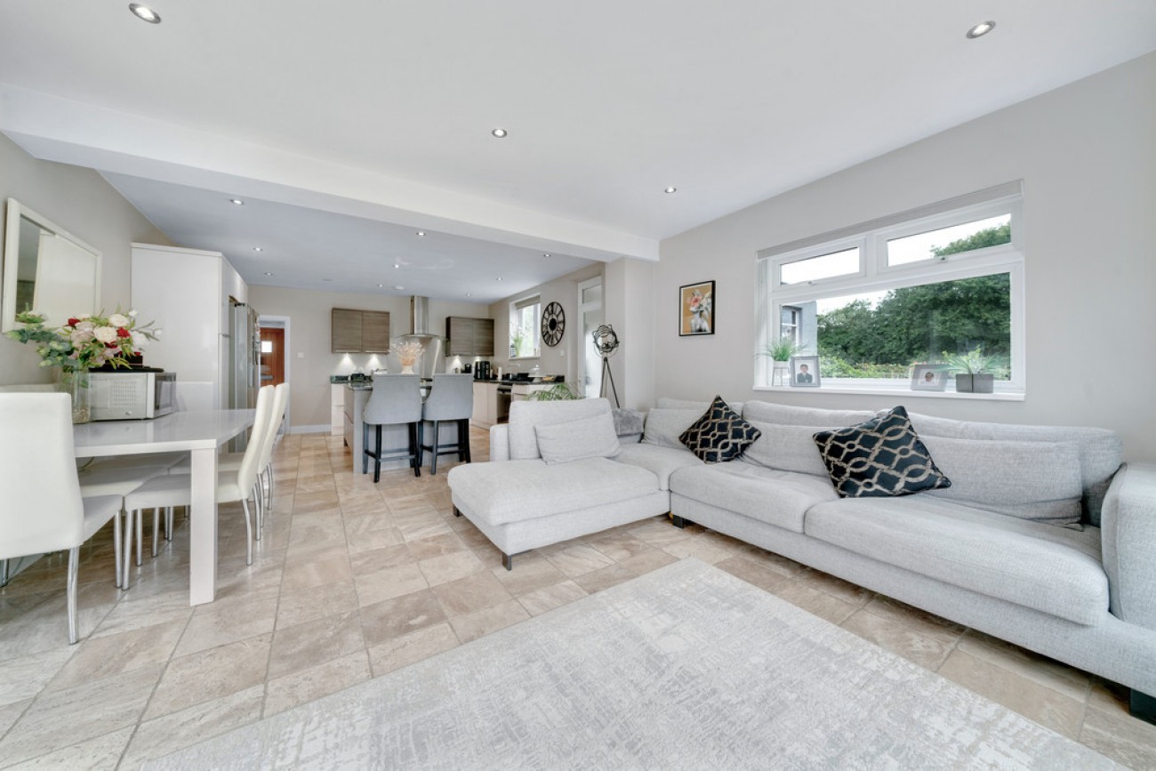 Images for Mount Road, Fiddlers Hamlet, Epping, CM16 EAID:6a0eb5e1f7ec2ab39e5f31507930d009 BID:2