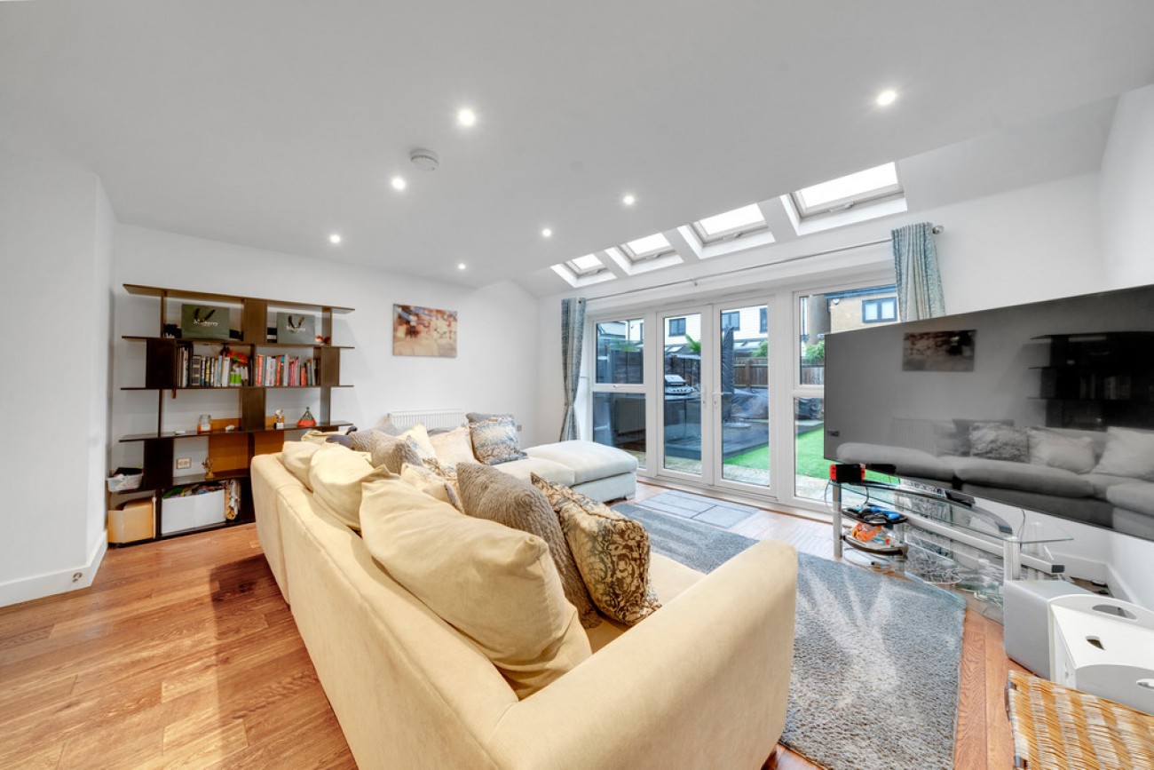 Images for Becket Close, Woodford Green EAID:6a0eb5e1f7ec2ab39e5f31507930d009 BID:2