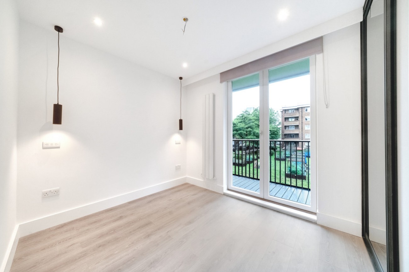 Images for Sidney Street, Whitechapel, London EAID:6a0eb5e1f7ec2ab39e5f31507930d009 BID:1