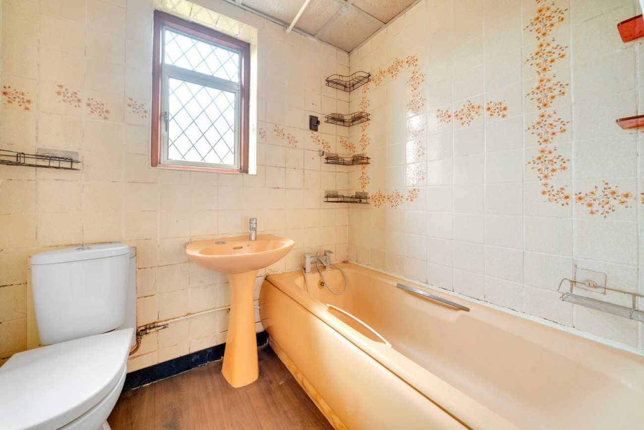 Images for Newham Way, London EAID:6a0eb5e1f7ec2ab39e5f31507930d009 BID:1