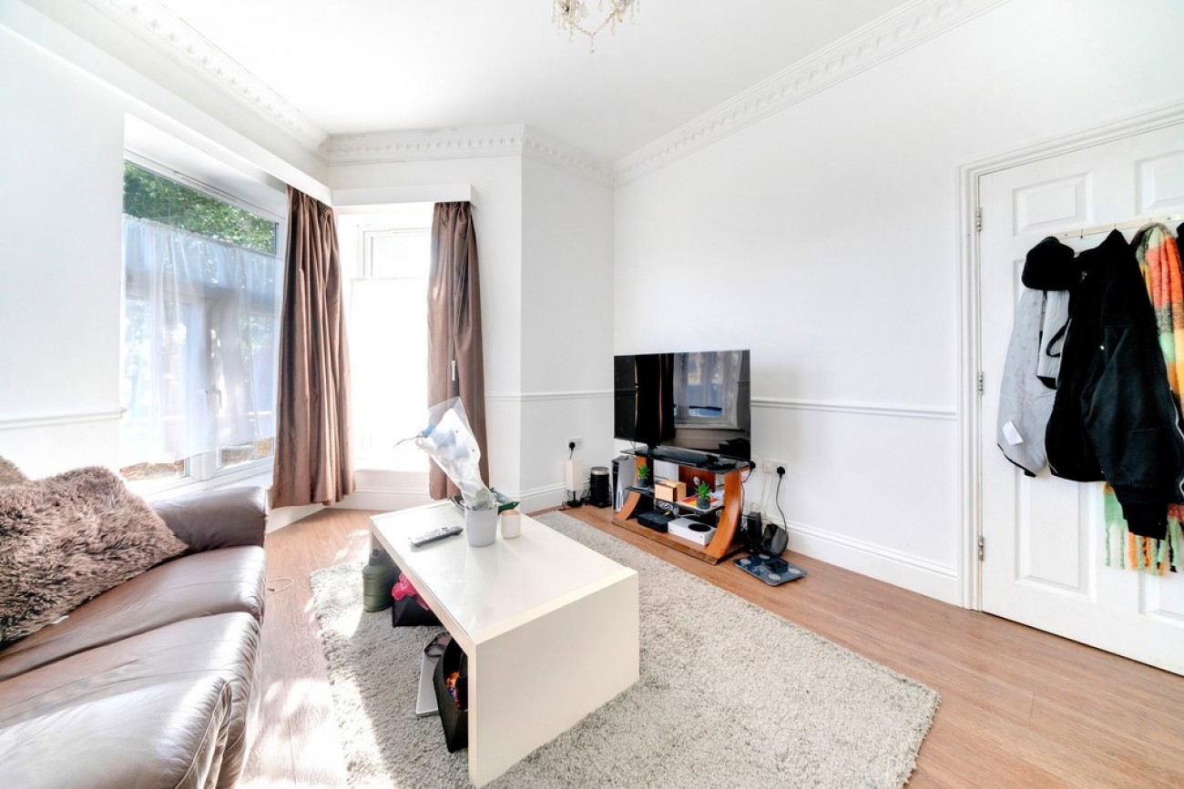 Images for Whipps Cross Road EAID:6a0eb5e1f7ec2ab39e5f31507930d009 BID:2