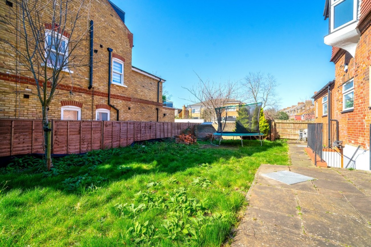 Images for Whipps Cross Road EAID:6a0eb5e1f7ec2ab39e5f31507930d009 BID:2