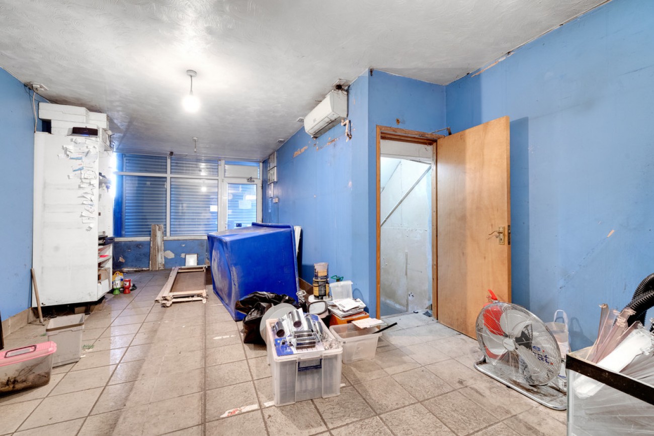 Images for Bethnal Green Road, London EAID:6a0eb5e1f7ec2ab39e5f31507930d009 BID:2