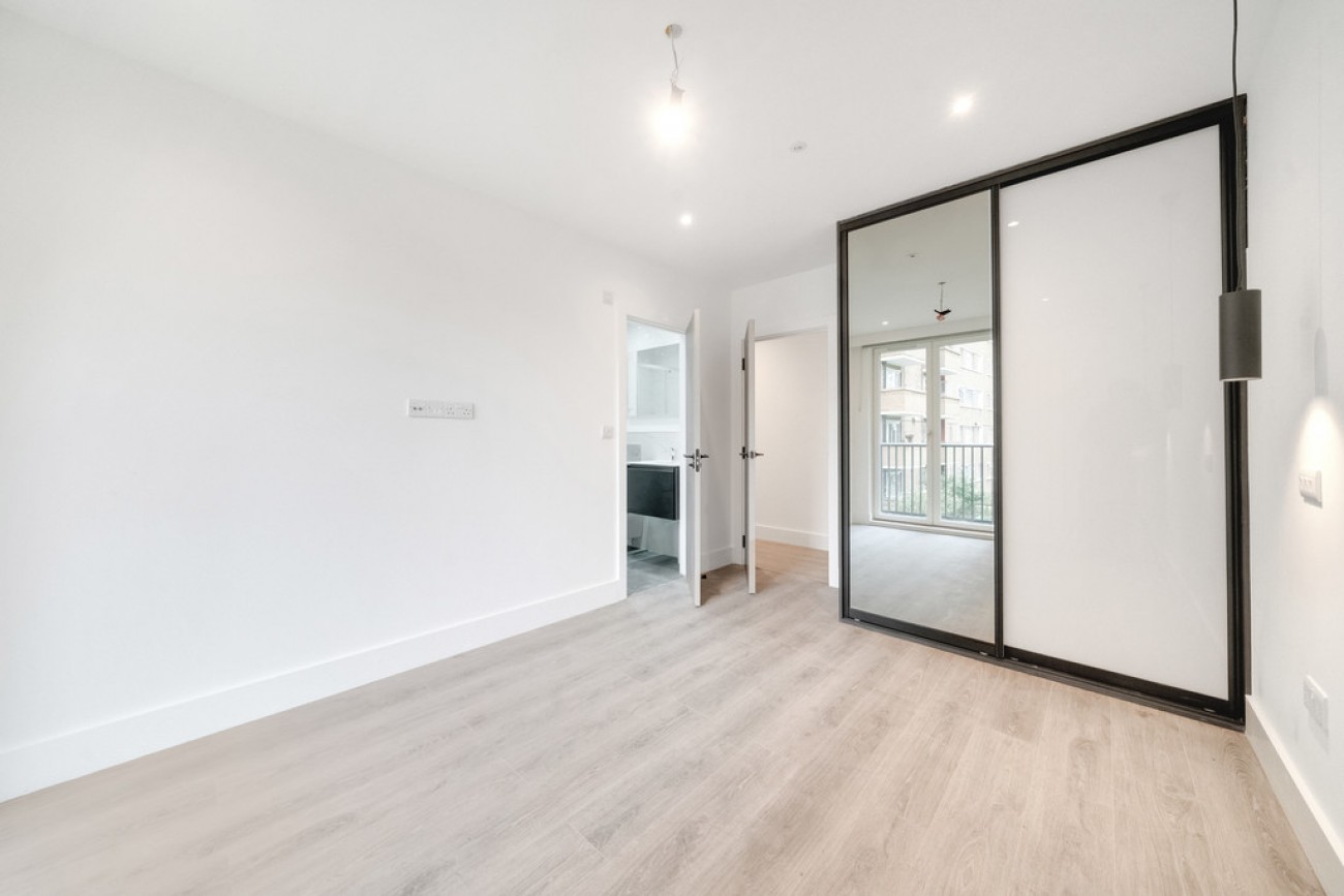 Images for Sidney Street, Whitechapel, London EAID:6a0eb5e1f7ec2ab39e5f31507930d009 BID:1