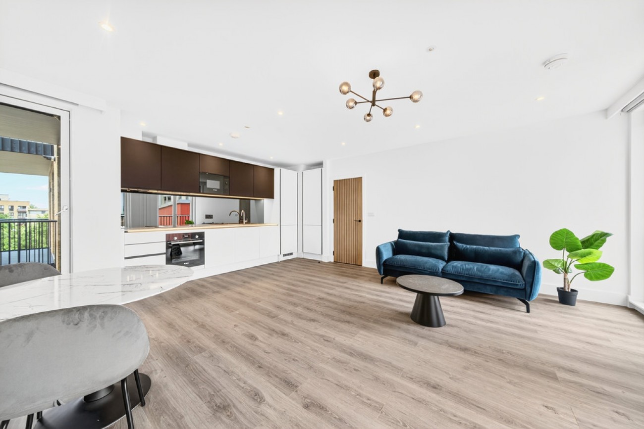 Images for Sidney Street, Whitechapel, London EAID:6a0eb5e1f7ec2ab39e5f31507930d009 BID:1
