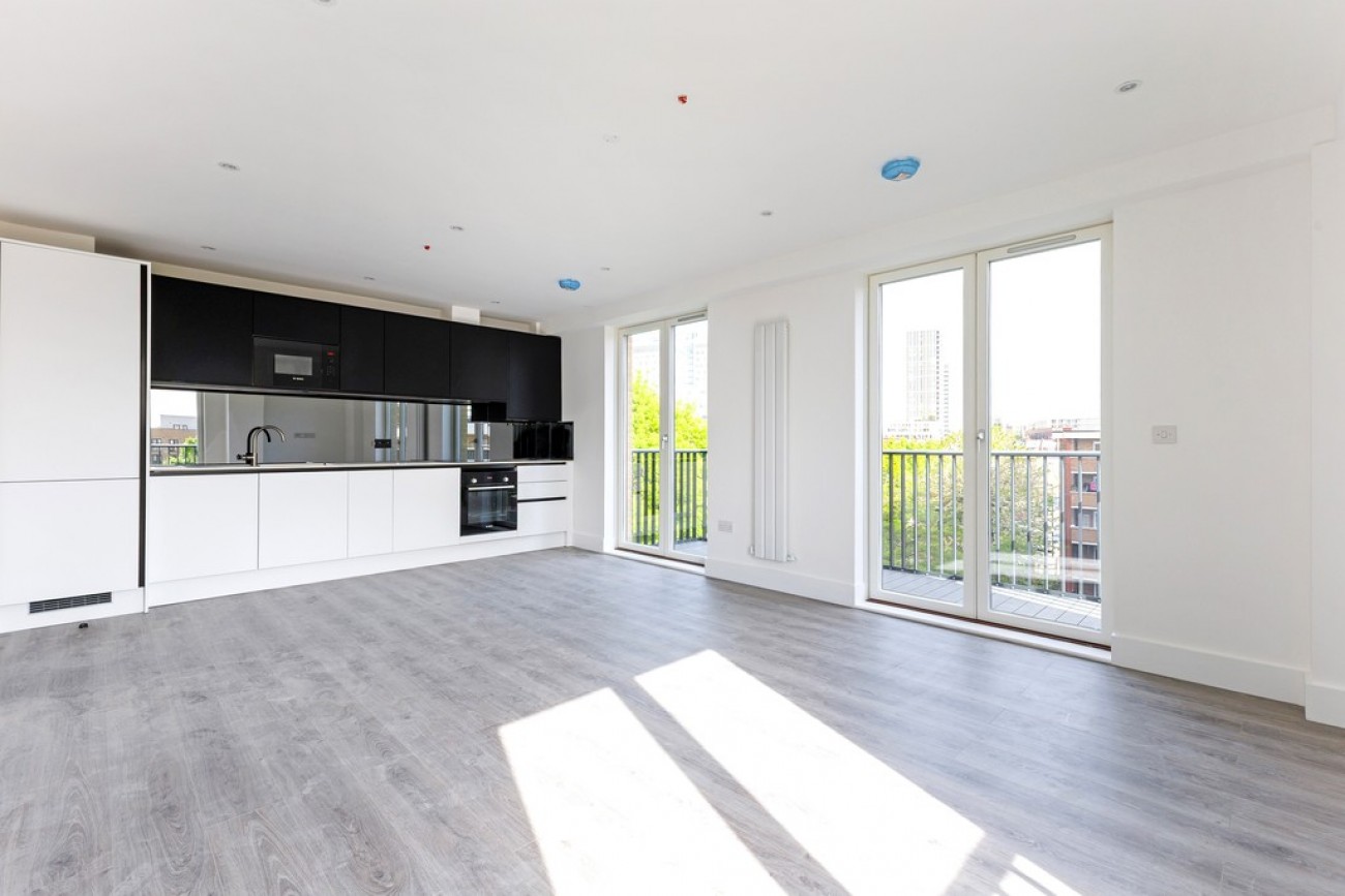 Images for Sidney Street, Whitechapel, London EAID:6a0eb5e1f7ec2ab39e5f31507930d009 BID:1