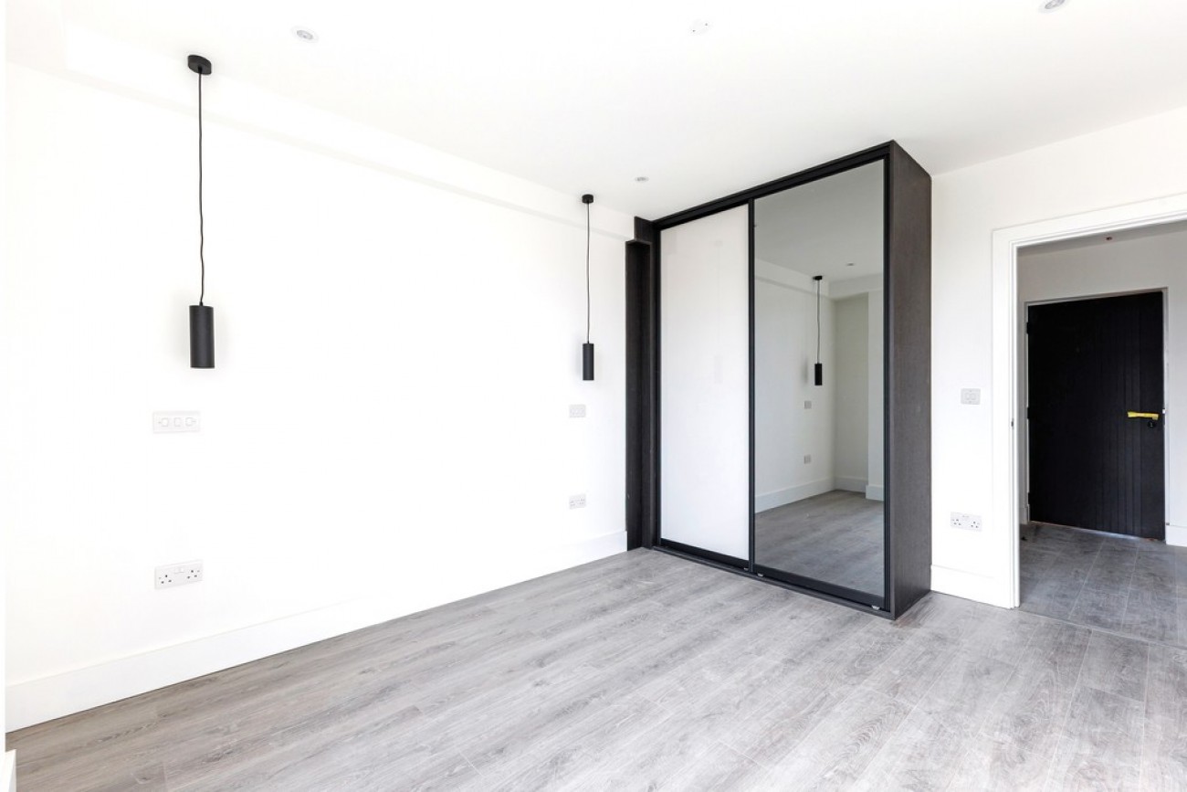 Images for Sidney Street, Whitechapel, London EAID:6a0eb5e1f7ec2ab39e5f31507930d009 BID:1
