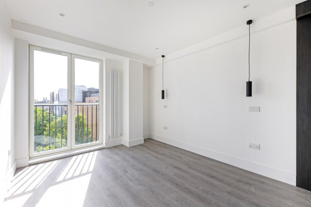 Images for Sidney Street, Whitechapel, London EAID:6a0eb5e1f7ec2ab39e5f31507930d009 BID:1