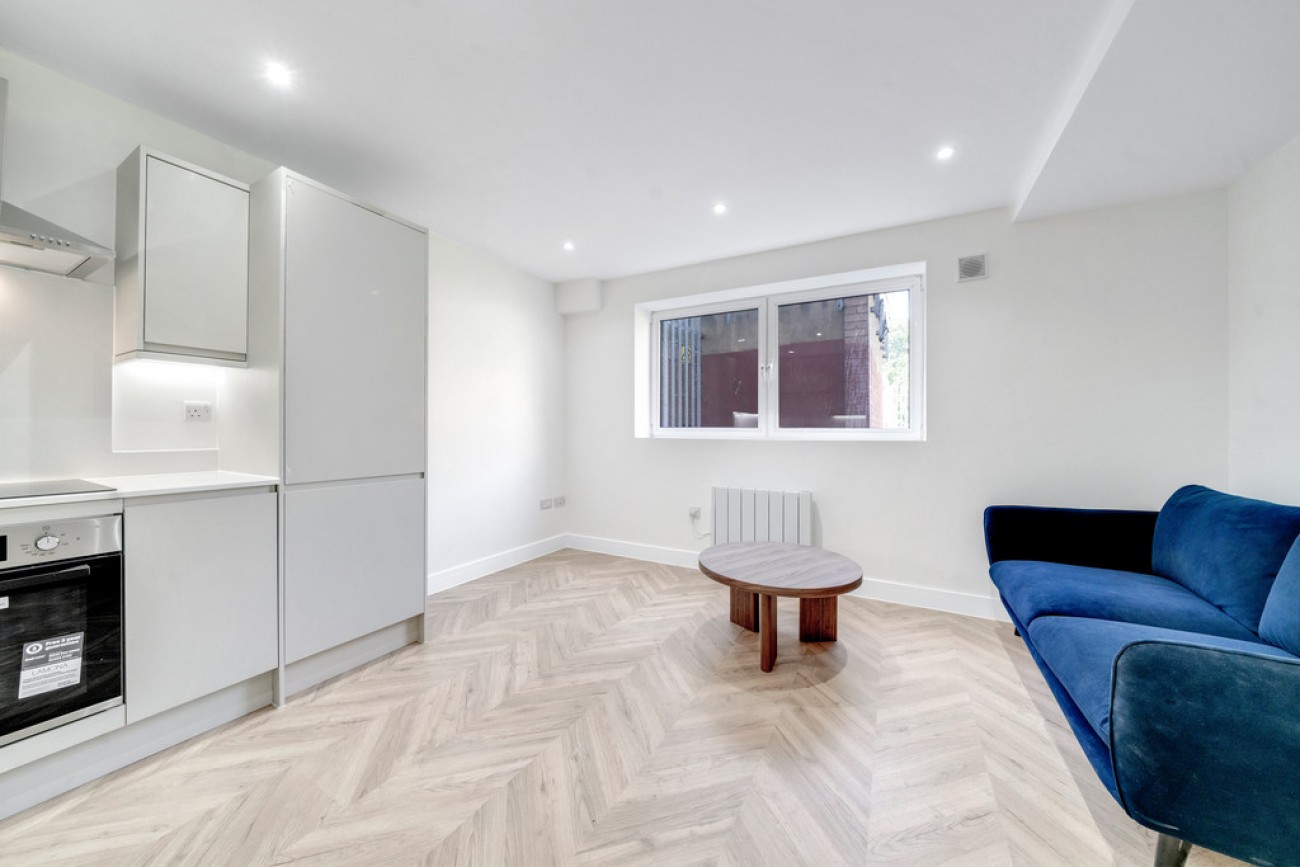 Images for Hessel Street, London EAID:6a0eb5e1f7ec2ab39e5f31507930d009 BID:1