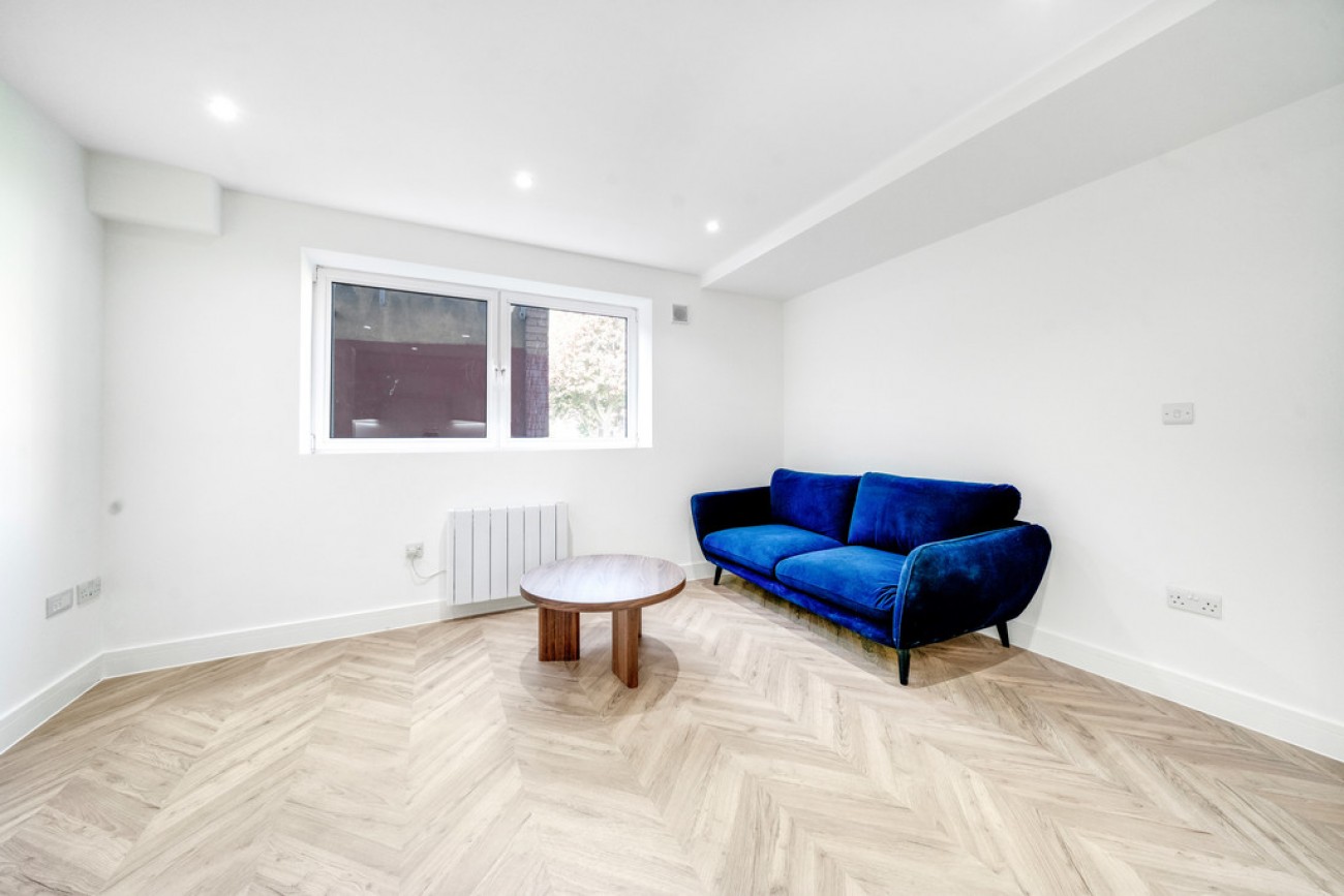 Images for Hessel Street, London EAID:6a0eb5e1f7ec2ab39e5f31507930d009 BID:1