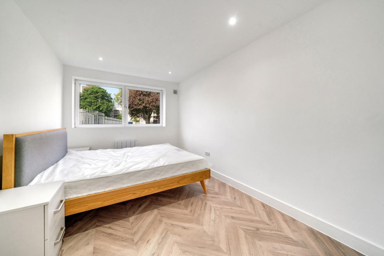 Images for Hessel Street, London EAID:6a0eb5e1f7ec2ab39e5f31507930d009 BID:1