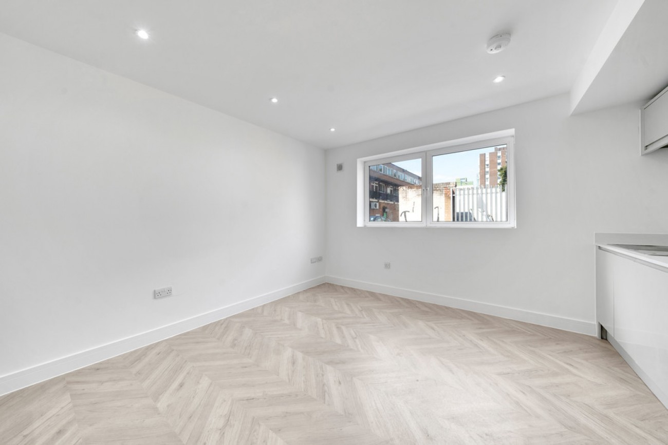 Images for Hessel Street, London EAID:6a0eb5e1f7ec2ab39e5f31507930d009 BID:1