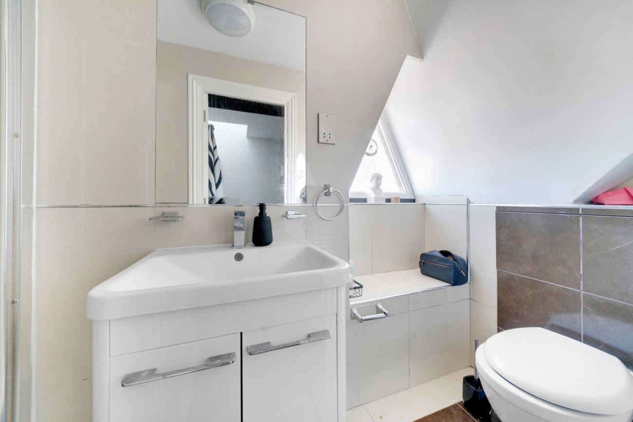Images for Whipps Cross Road, London, E11 EAID:6a0eb5e1f7ec2ab39e5f31507930d009 BID:1
