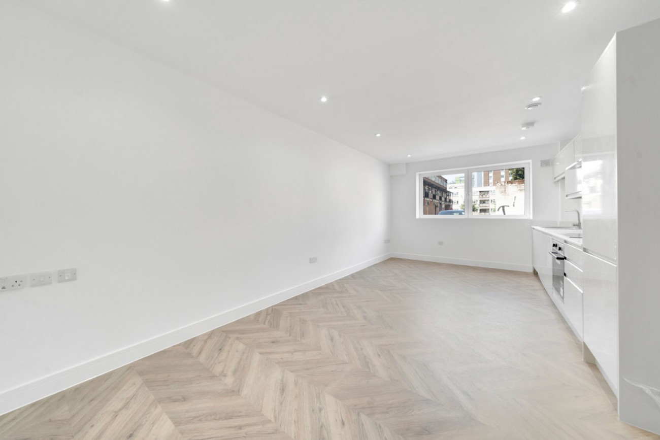 Images for Hessel Street, London EAID:6a0eb5e1f7ec2ab39e5f31507930d009 BID:1