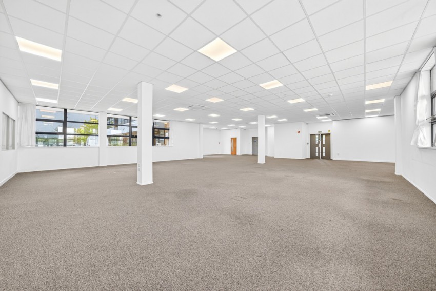 Images for Unit 7 Astra Centre