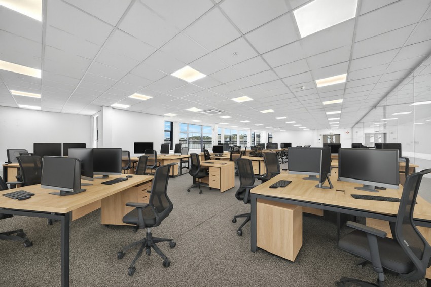 Images for Unit 7 Astra Centre