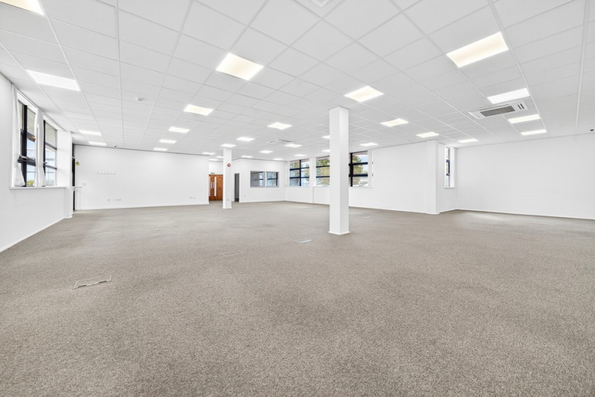 Images for Unit 7 Astra Centre