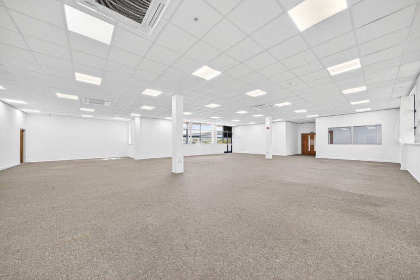 Images for Unit 7 Astra Centre