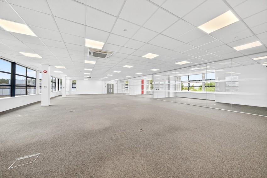 Images for Unit 7 Astra Centre