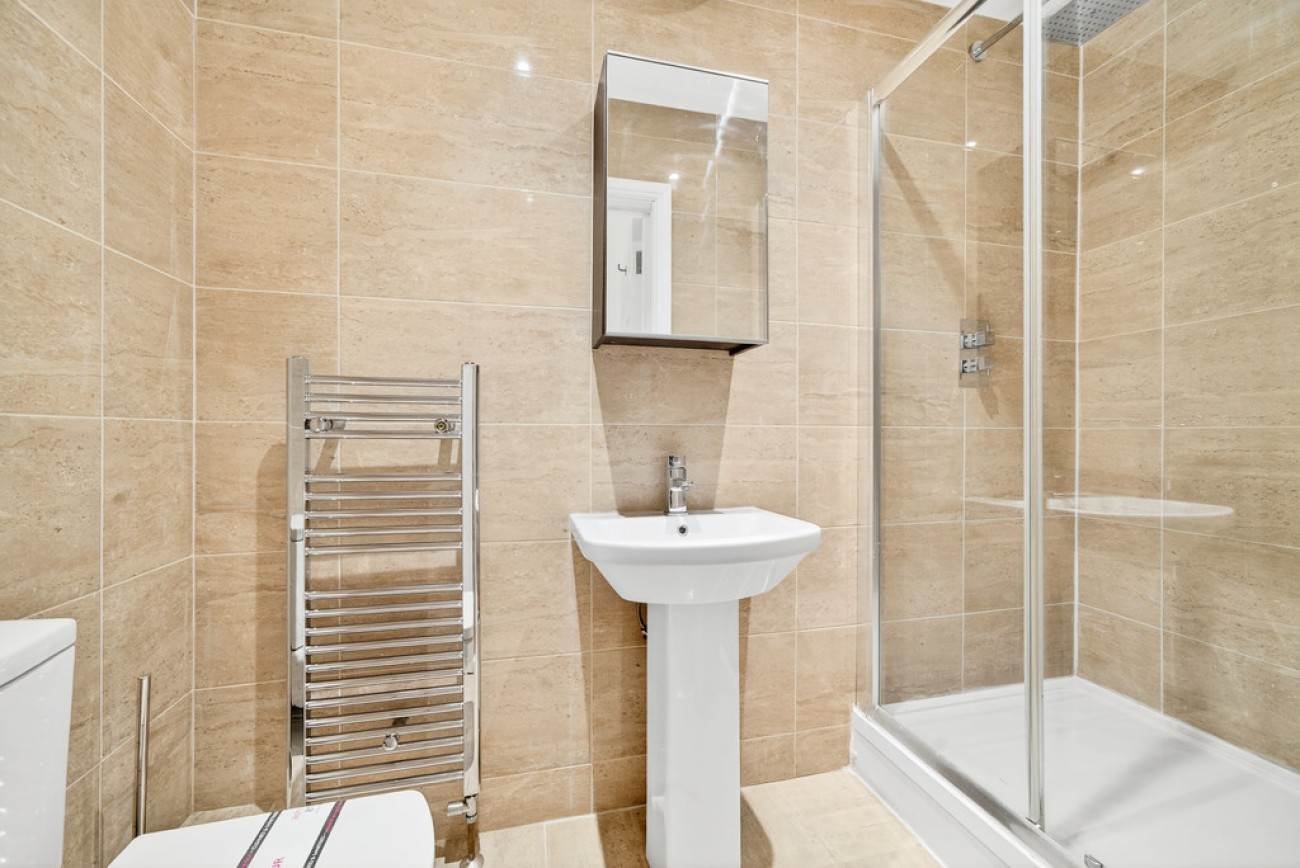 Images for Barnett Street, London EAID:6a0eb5e1f7ec2ab39e5f31507930d009 BID:1