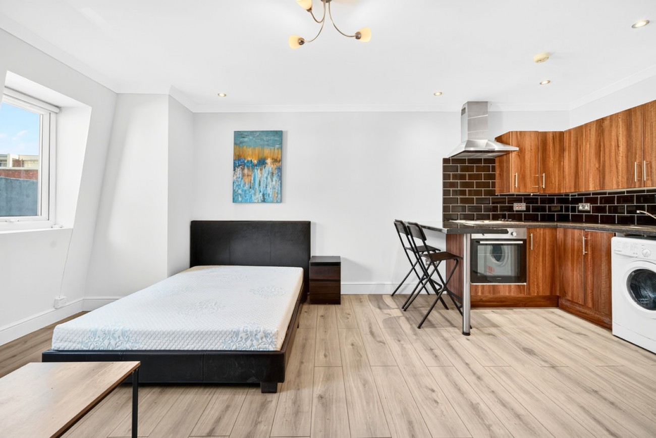 Images for Barnett Street, London EAID:6a0eb5e1f7ec2ab39e5f31507930d009 BID:1