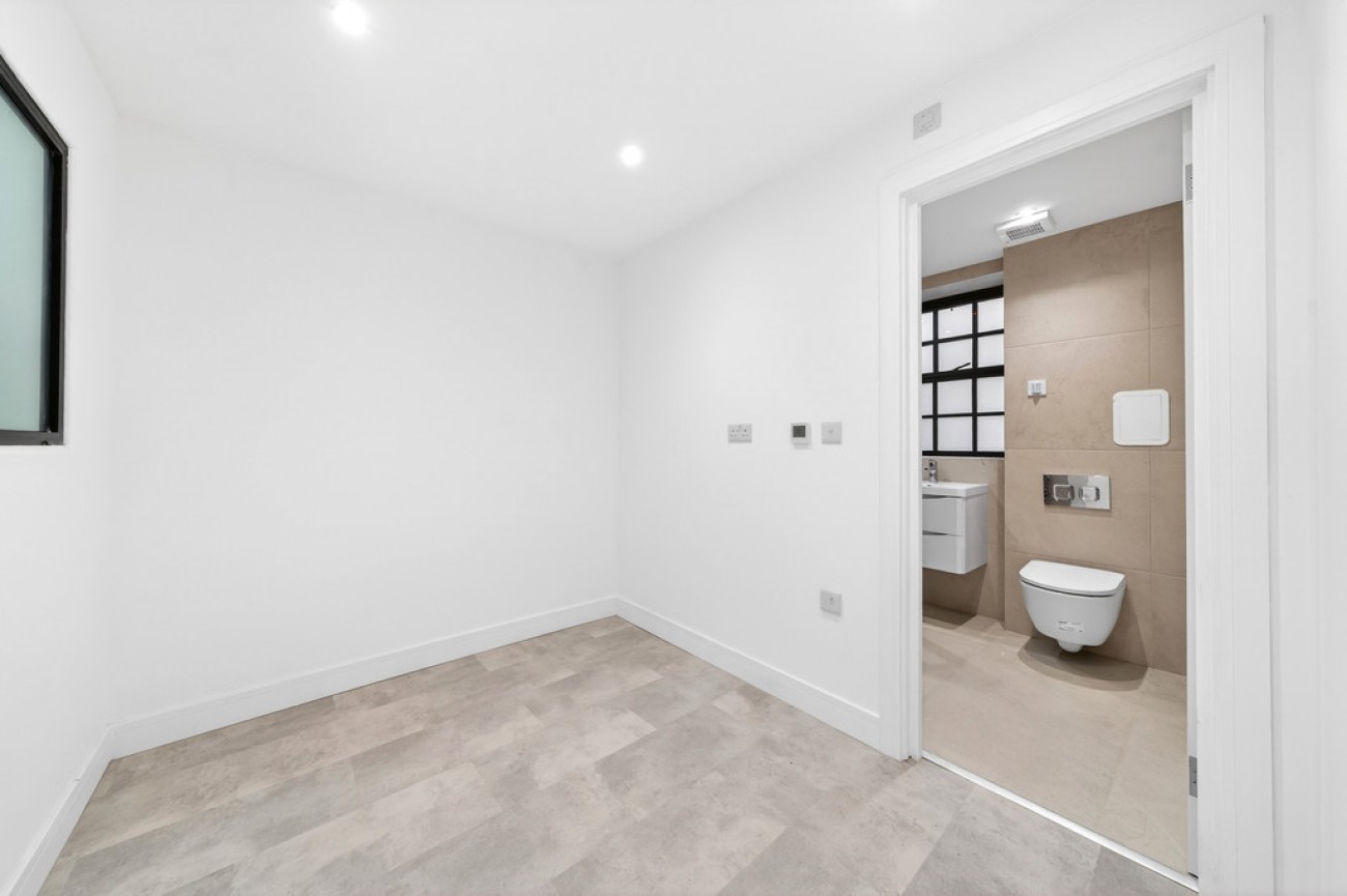 Images for Fieldgate Street EAID:6a0eb5e1f7ec2ab39e5f31507930d009 BID:1