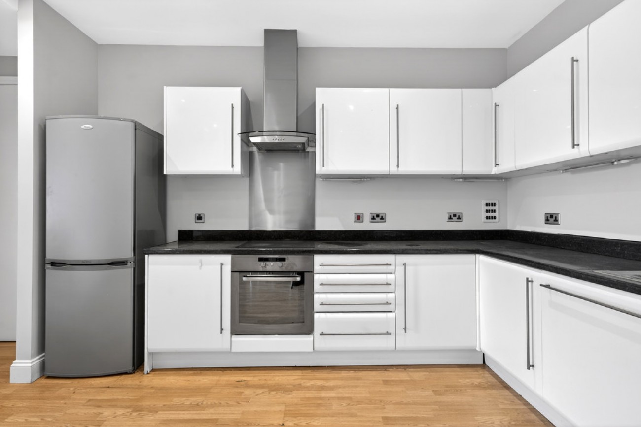 Images for Commercial Road, London EAID:6a0eb5e1f7ec2ab39e5f31507930d009 BID:1