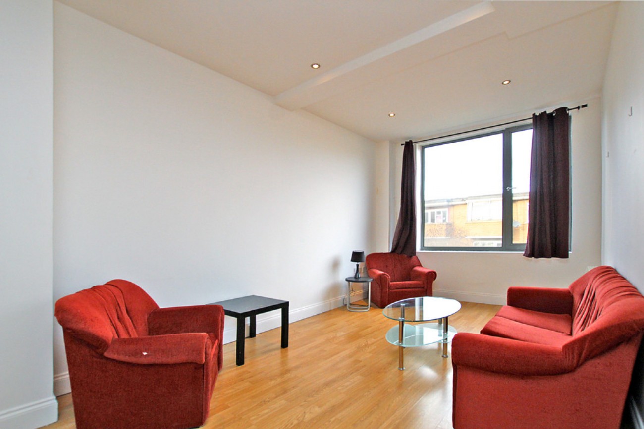 Images for Commercial Road, London EAID:6a0eb5e1f7ec2ab39e5f31507930d009 BID:1