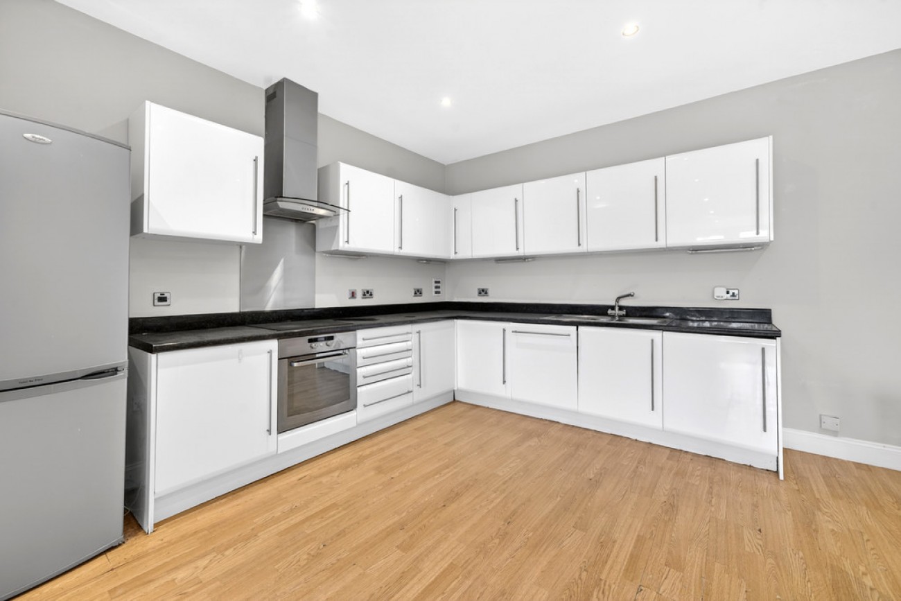 Images for Commercial Road, London EAID:6a0eb5e1f7ec2ab39e5f31507930d009 BID:1
