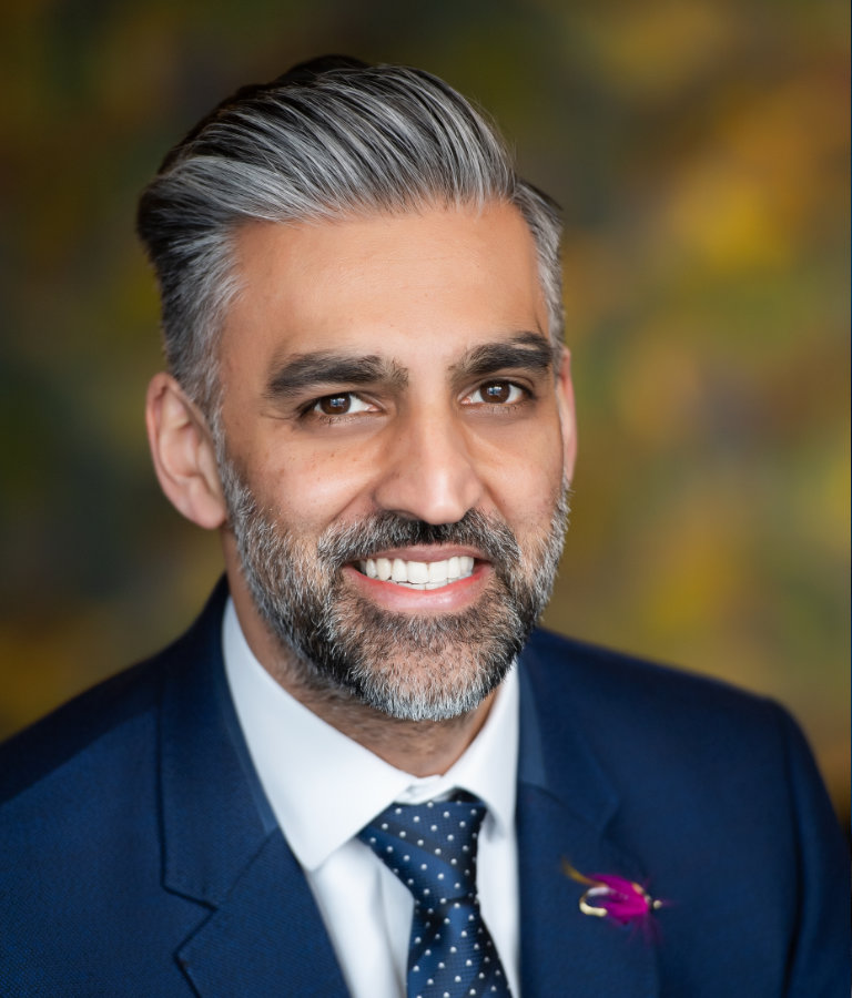 Jag Sandhu, Manager